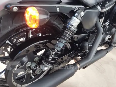 SPORTSTER XL 883N IRON - Custom