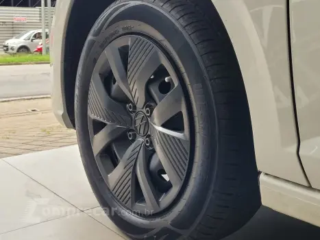 Polo Track 1.0 Flex 12V 5p