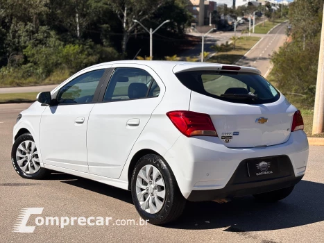 Onix 1.4 LT SPE/4 (Aut)