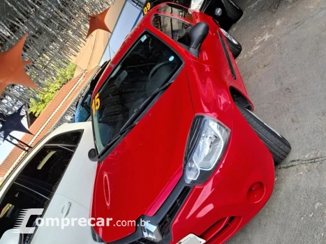 Clio 1.0 Authentique 16V Flex 2P Manual