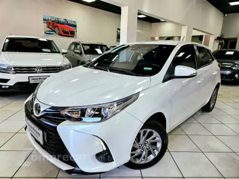 Toyota YARIS XS 1.5 Flex 16V 5p Aut. 4 portas