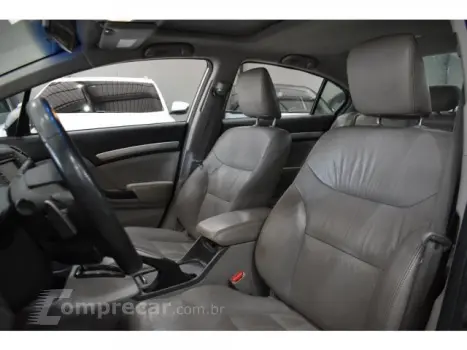 CIVIC - 1.8 EXS 16V 4P AUTOMÁTICO