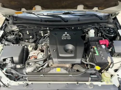 L200 TRITON 2.4 16V Turbo Sport HPE TOP CD 4X4