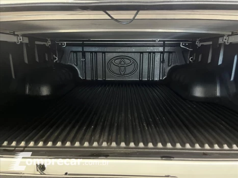 HILUX 2.8 D-4D TURBO DIESEL CD SRX 4X4 AUTOMÁTICO
