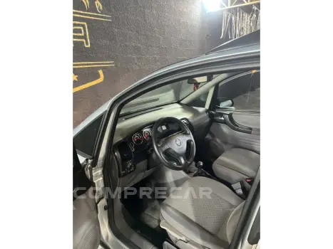 ZAFIRA 2.0 MPFI EXPRESSION 8V FLEX 4P AUTOMÁTICO