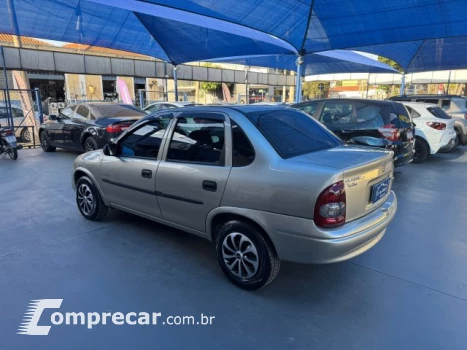 CLASSIC - 1.0 MPFI LIFE 8V 4P MANUAL