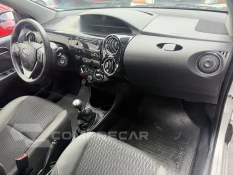 ETIOS 1.5 X PLUS SEDAN 16V FLEX 4P MANUAL