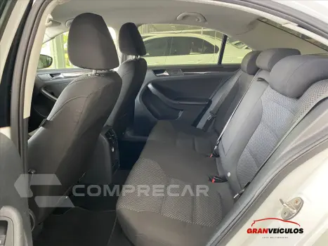 JETTA 2.0 COMFORTLINE FLEX 4P TIPTRONIC