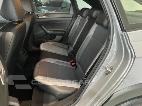 NIVUS HIGHLINE 1.0 200 TSI FLEX AUT.