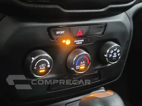 Renegade 1.8 4x2 Flex 16V Aut.