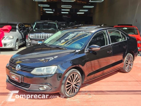 Volkswagen JETTA Highline 2.0 TSI 16V 4p Tiptronic 4 portas