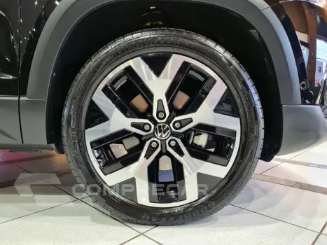 TAOS 1.4 250 TSI HIGHLINE