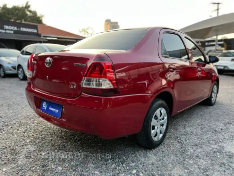 Etios 1.5 X Sedan 16V Flex 4P Manual