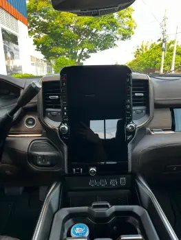 3500 6.7 Laramie Longhorn 4X4 CD 6 Cilindros Turbo