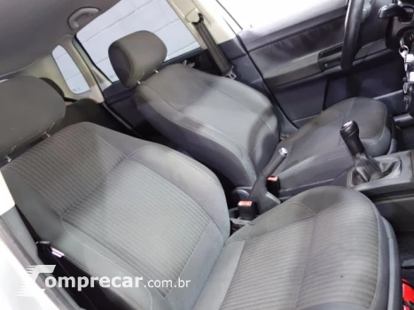 POLO - 1.6 MI 8V 4P MANUAL