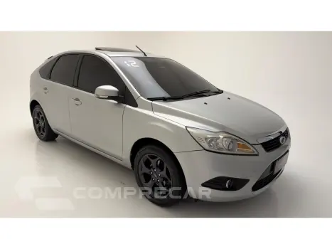 FOCUS 2.0 TITANIUM HATCH 16V FLEX 4P AUTOMÁTICO