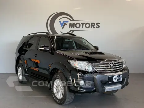 HILUX SW4 3.0 SRV 4X4 7 LUGARES 16V TURBO INTERCOOLER DIESEL