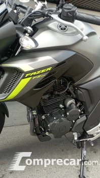 YAMAHA FZ25 FAZER