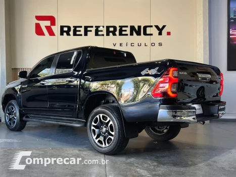 HILUX 2.8 D-4D TURBO DIESEL CD SRX 4X4 AUTOMÁTICO