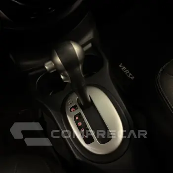 VERSA SL 1.6 16V FlexStart 4p Aut.