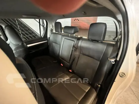 Hilux Caminhonete 2.8 16V SRV 4X4 DIESEL CABINE DUPLA AUTOMÁ