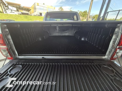 Hilux CD D4-D 4x4 2.5 16V 102cv TB Dies.