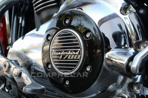 TRIUMPH THUNDERBIRD COMMANDER ABS