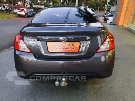Versa Sedan 1.0 4P FLEX