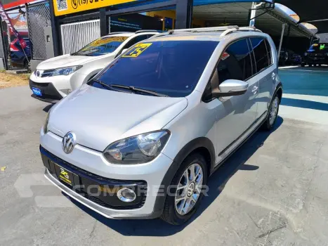Volkswagen up! cross 1.0 T. Flex 12V 5p 4 portas