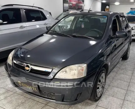 CORSA SEDAN PREMIUM