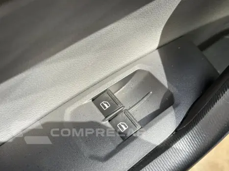 Polo Track 1.0 Flex 12V 5p