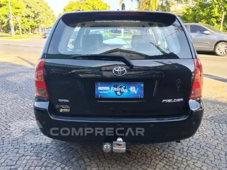 Corolla Fielder SW 1.8/1.8 XEi Flex Aut.