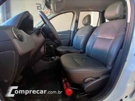DUSTER 2.0 Tech Road 4X2 16V