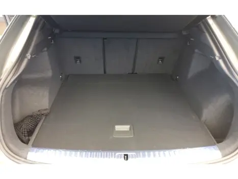 Q3 2.0 40 TFSI GASOLINA SPORTBACK PERFORMANCE BLACK QUATTRO