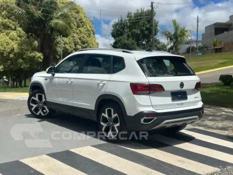TAOS 1.4 250 TSI TOTAL FLEX HIGHLINE AUTOMÁTICO