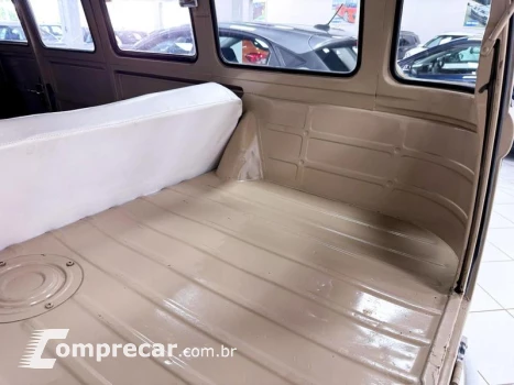 KOMBI