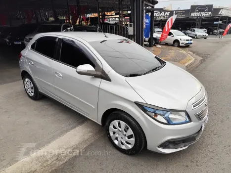 CHEVROLET ONIX 1.4 MPFI LT 8V 4 portas