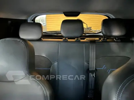 Kwid KWID Intense 1.0 Flex 12V 5p Mec.