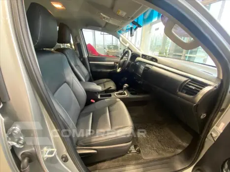 HILUX 2.8 D-4D TURBO DIESEL CD SRV 4X4 AUTOMÁTICO