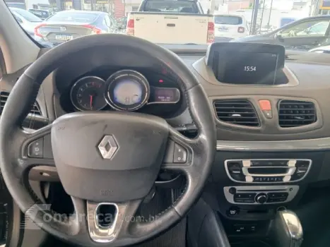 FLUENCE - 2.0 DYNAMIQUE PLUS 16V 4P AUTOMÁTICO