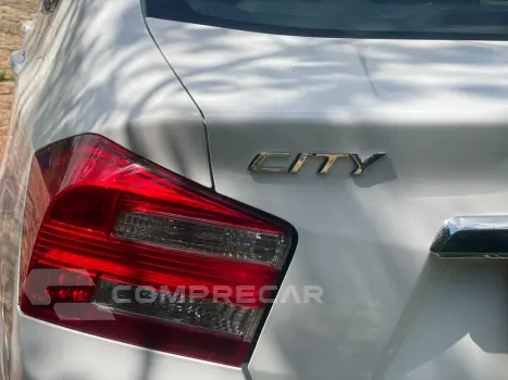 CITY 1.5 LX Sedan 16V