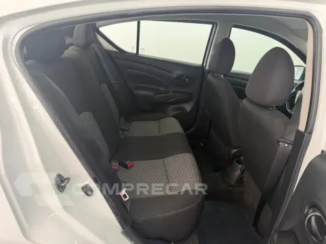 VERSA 1.0 12V FlexStart 4p Mec.