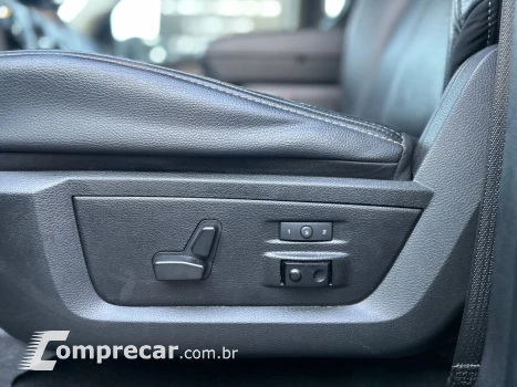 Classic 5.7 V8 Gasolina Laramie Cd 4X4 Automático