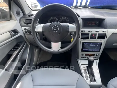 VECTRA 2.0 MPFI ELEGANCE 8V FLEX 4P AUTOMÁTICO