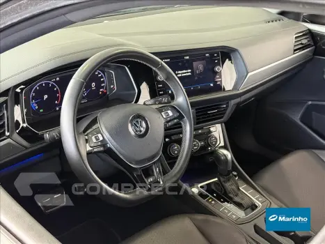 JETTA 1.4 250 TSI TOTAL FLEX R-LINE TIPTRONIC