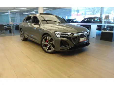 Audi Q8 E-TRON 55 ELÉTRICO LAUNCH EDITION QUATTRO 5 portas