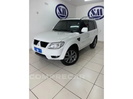 Mitsubishi PAJERO TR4 2.0 4X2 16V 140CV FLEX 4P AUTOMÁTICO 4 portas
