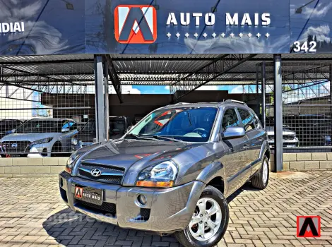 Hyundai TUCSON 2.0 MPFI GLS 16V 143cv 2WD 4 portas