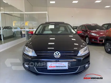 JETTA 2.0 TSI HIGHLINE 200CV GASOLINA 4P TIPTRONIC