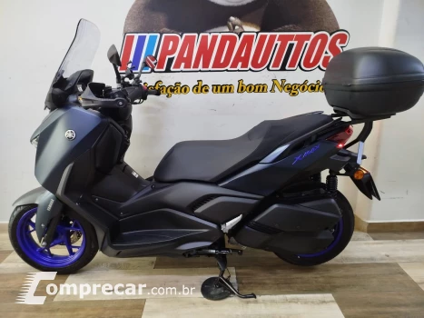 XMax 250 Connected